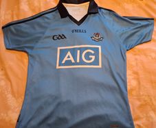 (Tight Fit) Dublin GAA O'Neills Gaelic Football Jersey (Adult Medium) FREE POST