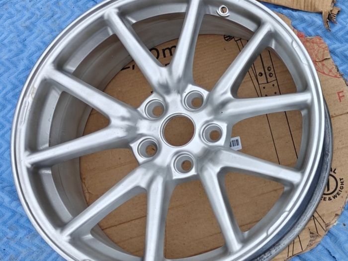 Alloy wheels