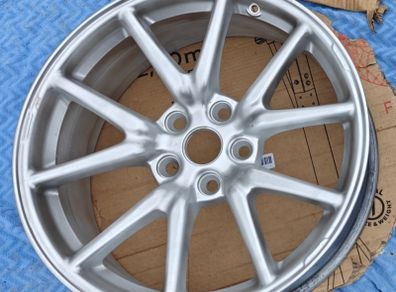 Alloy wheels