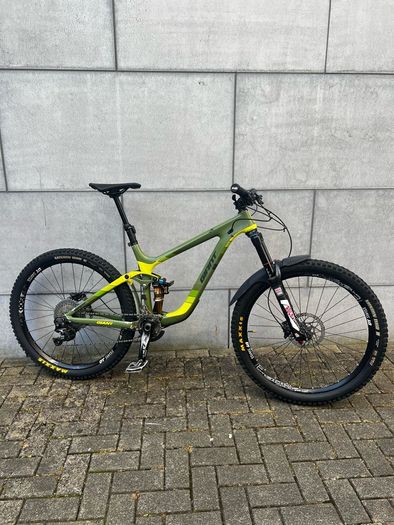 Giant Reign Advanced 1 Carbon / 27.5