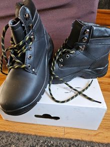 Safety Boots Brand New