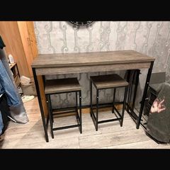 high table with 2 stools