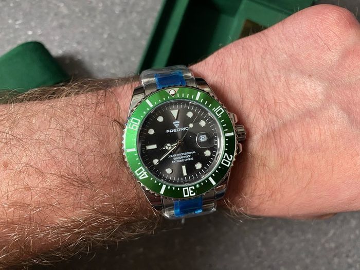 Fredric Ocean Professional Sport Watch Stainless Steel Quartz