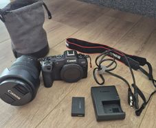 Canon R8 + RF 24 105mm F4L Lens