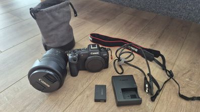 Canon R8 + RF 24 105mm F4L Lens