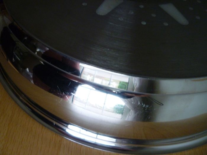 JAMIE OLIVER FRYING PAN BY TEFAL. Large Deep Frying or Omelette Pan.  Professional Series. WITH Jamie Oliver 4 piece steak cutlery set. Very Good Condition.