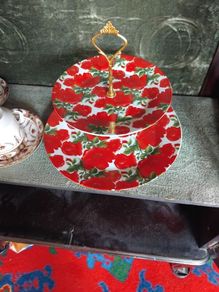 cake stand