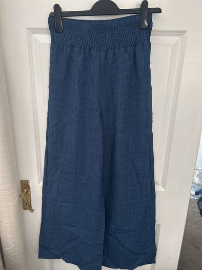 wide leg trousers