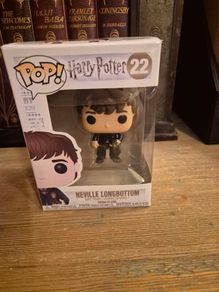 Funko Pop! Neville Longbottom 22 , Hogwarts Robes (Mint, Never Opened)