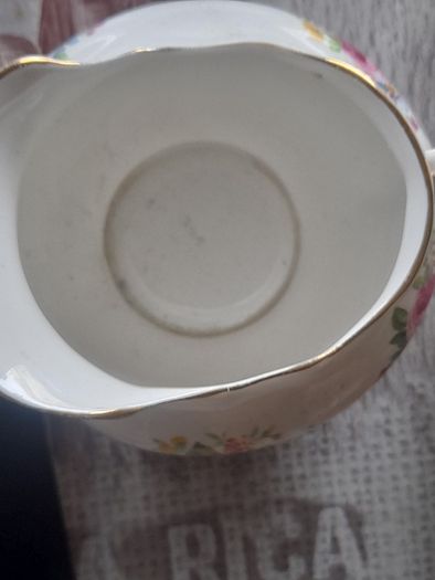 13 Piece Set of Rose Pattern Royal Tara