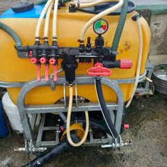 Tractor sprayer