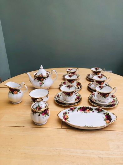 Royal Albert Old Country Roses Tea Set