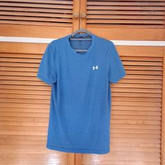 Under Armour tshirt