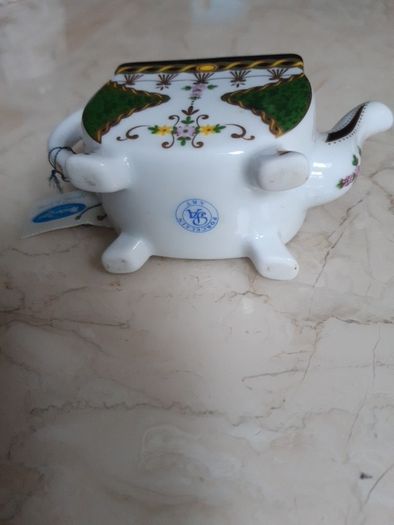 Miniture  Teapot Collection  -  Special Edition.  B.N.W.T