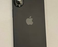 iPhone 16 black