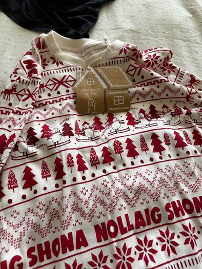 New Dunnes Christmas "Leigh Tucker" pyjamas (S)