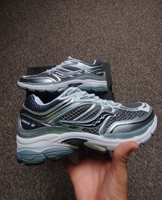 saucony Omni 9 grey