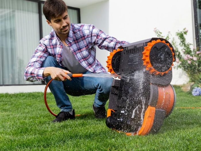 Segway Navimow H800e - Robotic Mower