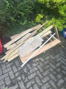 Wood , 2 pallets