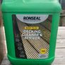 Decking oil, sponges and cleaner Image 6