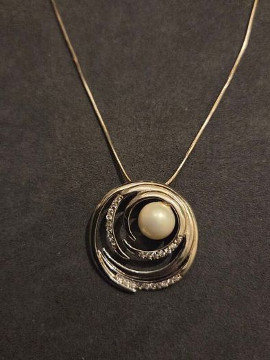 925 Sterling Silver and Pearl Necklace