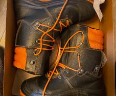 Chainsaw boots