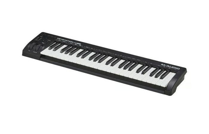 M-Audio Keystation 49es 49-Key MIDI Keyboard