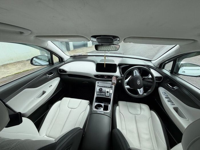 2021 Hyundai Santa Fe Plug-In Hybrid Low mileage