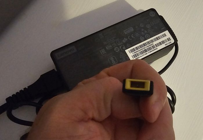Lenovo Laptop charger 90w