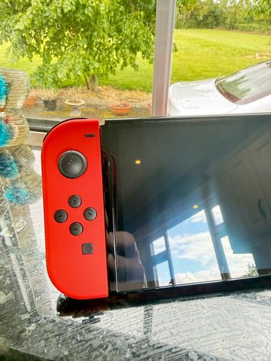 Nintendo Switch OLED - Mario Red Edition 64GB