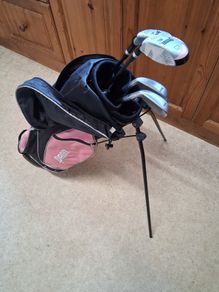 Golf Clubs. Junior Golf Set For Girls Age 9 To 12 Years. Collect In Dublin Or Receive Via Post.