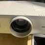 Christie LWU505 digital projector Image 3
