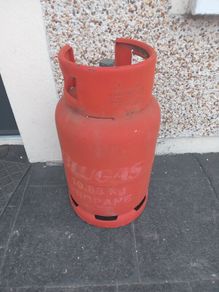 Patio gas bottle (full)