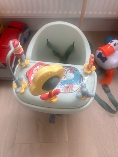 Mamas and Papas baby bug and activity tray