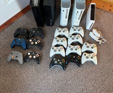 JobLot Consoles,Controllers (For Parts or Repair)
