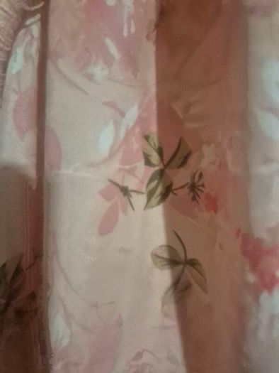 Dresses suit size 20/22. E3 each