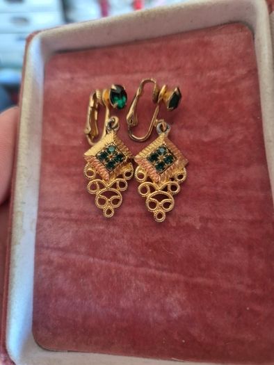 Vintage Golden Tone Earrings