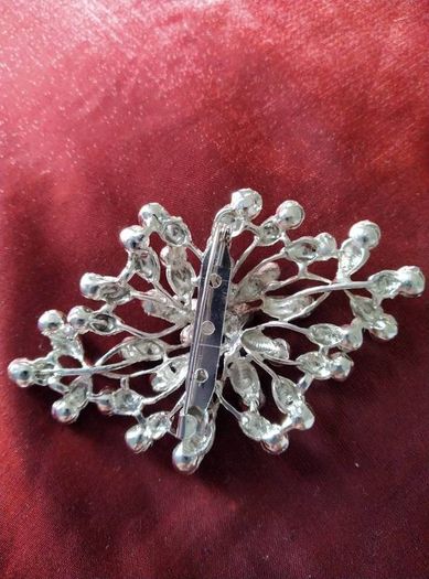 Large Diamonte Brooch
