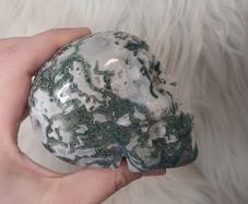 Druzy moss agate skull