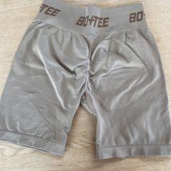 Bo+Tee Scrunch Shorts