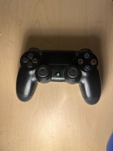playstation 4 controllers