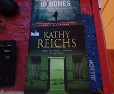 Kathy Reichs 4 paperbacks
