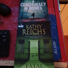 Kathy Reichs 4 paperbacks