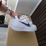 Women air force one uk4 Image 5