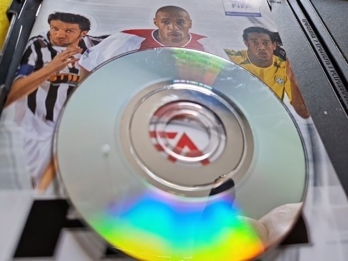 Fifa 2004  Nintendo gamecube and wii games Original