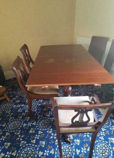 Solid wood extendable dining table and 6 chairs