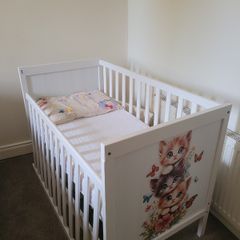 Baby cot with mattress