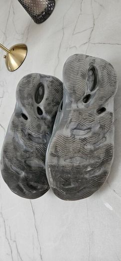 Yeezy foam runner