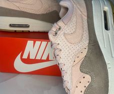 Premium Nike Air Max 1 Under RRP