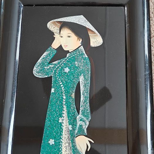 Stunning framed Vietnamese lacquered textured picture